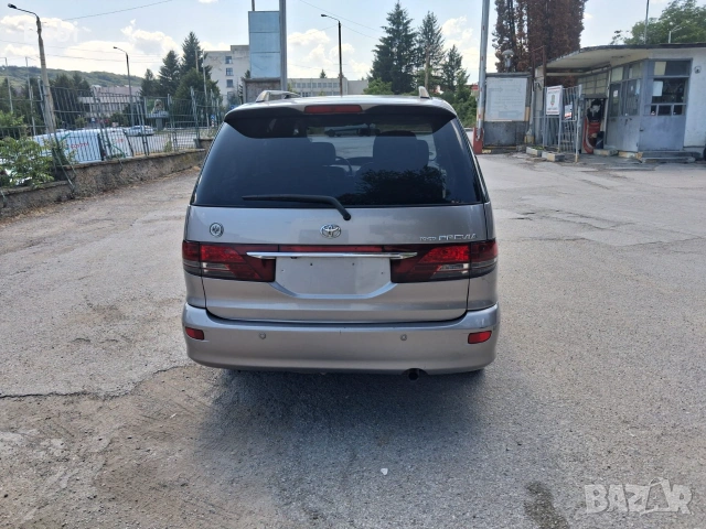 Toyota Previa 2.4i Automatic Кожен салон, снимка 6 - Автомобили и джипове - 41567439