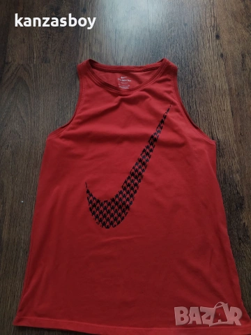 Nike - страхотен дамски потник С , снимка 5 - Потници - 55223905