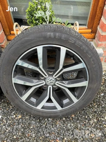 Оригинални 17-ски Nivelles с летни гуми за VW Passat B8