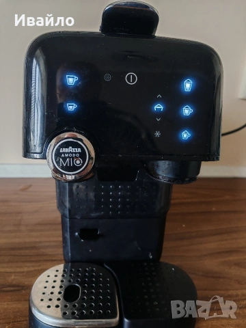 Кафе машина с капсули Lavazza 