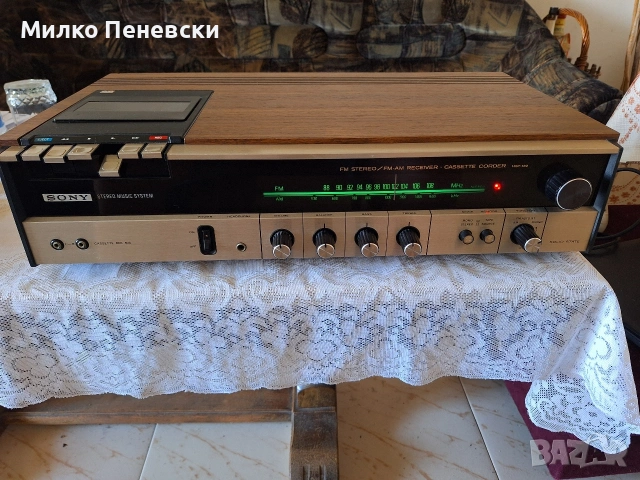 SONY HST 139.VINTAGE STEREO FM RECEIVAR,CASSETTE RECORDER.MADE IN JAPAN.