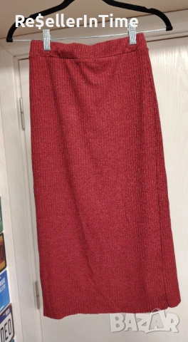 Лот от пола Bershka и блуза с голи рамене , снимка 3 - Поли - 54496211