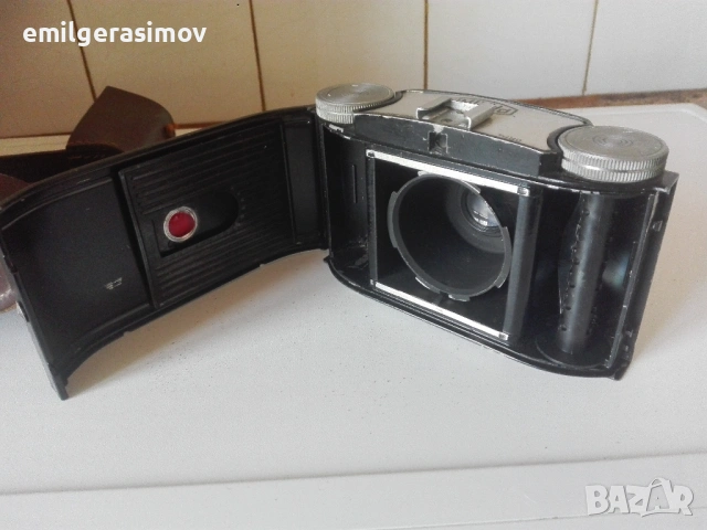 Ретро фотоапарати ., снимка 17 - Антикварни и старинни предмети - 51096830