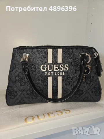 Чанта Guess модел Noelle boston satchel