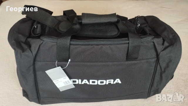 Чанти нови,DIADORA голям и среден размер.Раници,сак, Кесии.