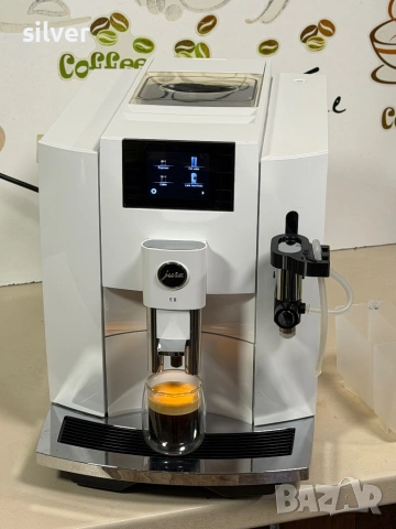 Кафемашина кафе автомат Jura E8 piano white с гаранция, снимка 5 - Кафемашини - 54156391