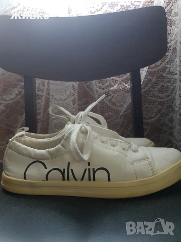 Продавам дамски маратонки Calvin Klein, снимка 2 - Маратонки - 54539850