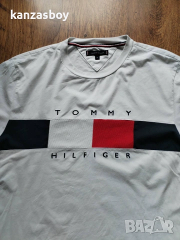 Tommy Hilfiger - страхотна мъжка тениска XL , снимка 3 - Тениски - 54057034