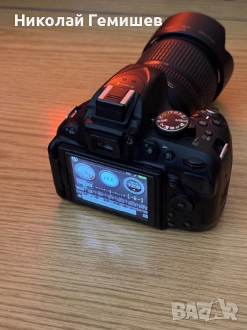 Nikon D5200 + обектив Nikkor 18-105mm f/3.5-5.6G ED VR , снимка 2 - Фотоапарати - 54809521