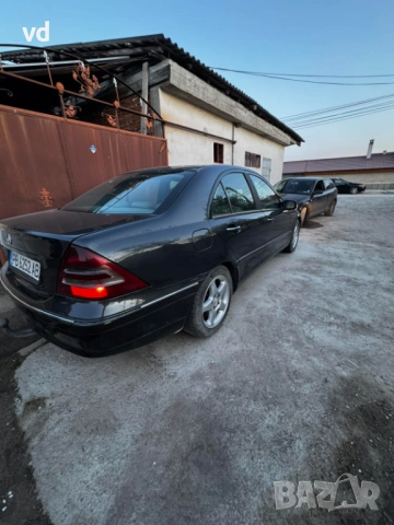 Мерцедес С220, снимка 2 - Автомобили и джипове - 54320769