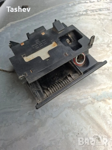 Пепелник за Audi 80, снимка 5 - Части - 54672415