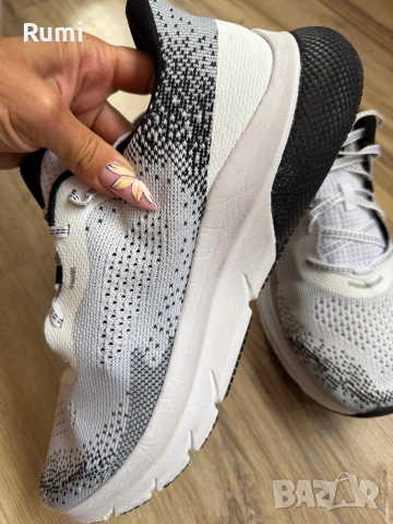 Оригинални мъжки маратонки Under Armour HOVR™  ! 46 н, снимка 6 - Маратонки - 54657644