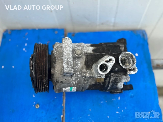 Компресор за климатик-VW Golf 6 2.0tdi, снимка 2 - Части - 55046111