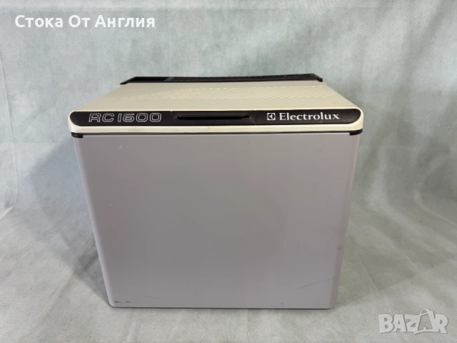 Хладилник / ракла / ток- Electrolux 12V-220V / ГАЗ / 33L