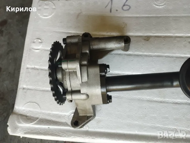 Маслена помпа за VW Golf 4 Variant (1J5) 1.6 - 101 коня бензин AEH, AKL, APF, снимка 2 - Части - 55347461