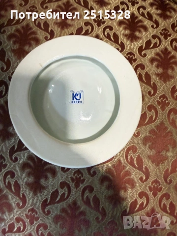 стар порцеланов пепелник Левски Спартак, снимка 3 - Антикварни и старинни предмети - 53973951