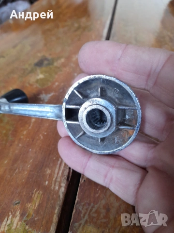 Стара автомобилна манивела за стъкло, снимка 5 - Други ценни предмети - 54290867