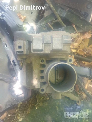Vw Golf V 1.6 FSI дросел 03C133062, снимка 4 - Части - 55458383