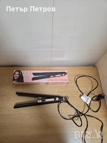 Чисто нова Преса за коса Elle. 