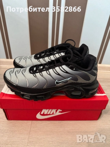 Обувки Nike air max plus tn, снимка 2 - Маратонки - 54826642
