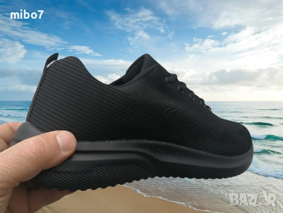 Дишащи олекотени мъжки маратонки в черно., снимка 4 - Маратонки - 40157409