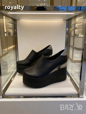 Обувки на платформа - черна кожа и лак, снимка 2 - Дамски ежедневни обувки - 54029339