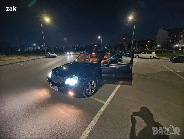 Mercedes-Benz W203 220cdi автомат ; кожа, снимка 12 - Автомобили и джипове - 55095268