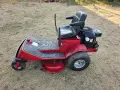 ТРАКТОРНА КОСАЧКА TORO/ ДВУЦИЛИНДРОВА,НУЛЕВ ГРАДУС НА ЗАВИВАНЕ. ПЕРФЕКТНА , снимка 4