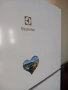 Продавам хладилник с фризер ELECTROLUX - почти нов, отлично работещ, изгодно! , снимка 2