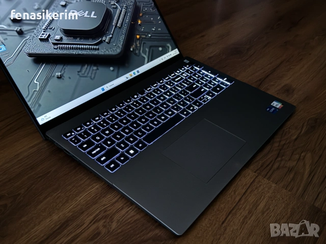 НОВ 16' WUXGA Core i7-1360p DELL Vostro 5630 16GB LPDDR5/1000GB NVMe/Nvidia RTX 2050/Бат. 8ч., снимка 6 - Лаптопи за игри - 54578893