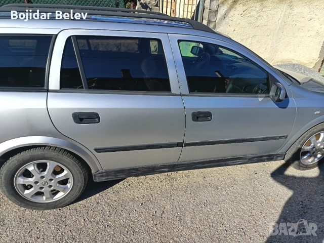 Опел Астра, снимка 4 - Автомобили и джипове - 54727394