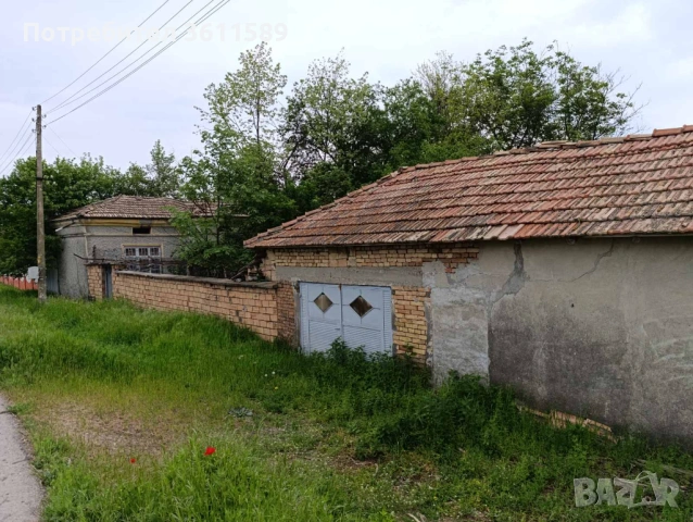 Къща с двор 1500 кв.м, гараж и стопански постройки в с. Надарево – от собственик