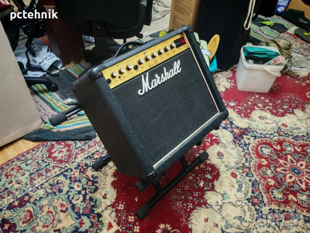 BOSS BAS-1 Amp Stand – Сгъваема стойка за усилвател, снимка 3 - Други - 54658819