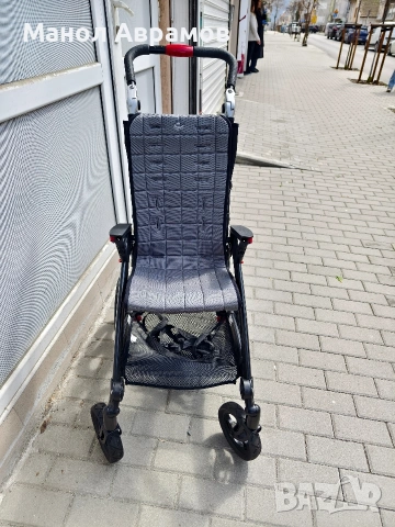Количка Cricket R82 by Etac, снимка 3 - Инвалидни колички - 54695122