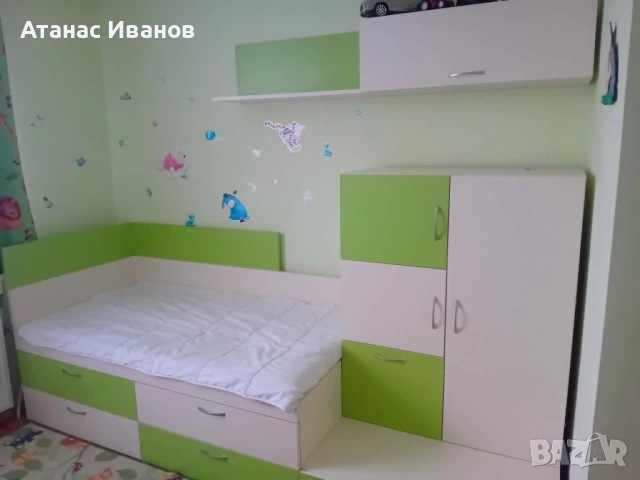 Продавам обзавеждане за детска стая