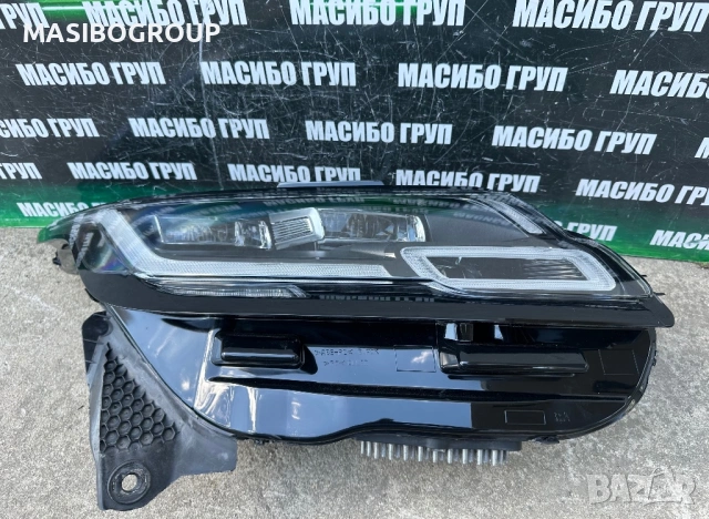 Фар десен фарове за Рейндж Ровер Велар Range Land Rover VELAR L560