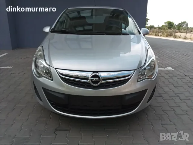 Opel Corsa 1.2i-86kc. 2011год. Euro5, снимка 2 - Автомобили и джипове - 55326115