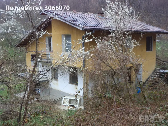 OFF-GRID имение от 8.4 дк в Габровския Балкан – 100% собствена вода и независимост, снимка 2 - Къщи - 55492760