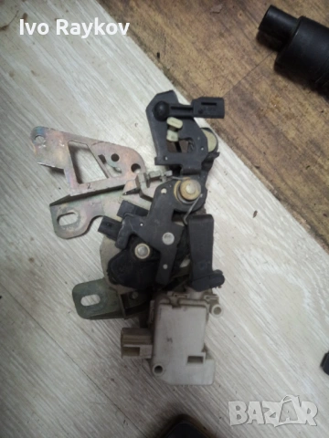 Брава , заден капак за Volkswagen PASSAT B5 , 3B0827297G