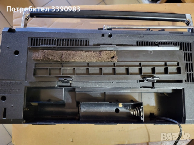 HITACHI TRK-6830E радиокасетофон, снимка 10 - Радиокасетофони, транзистори - 54013878