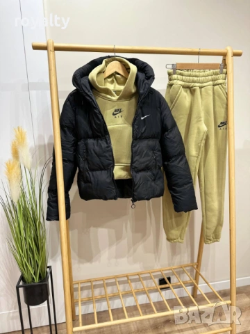 Nike Ново Черно Дамско Яке с Качулка Найк 