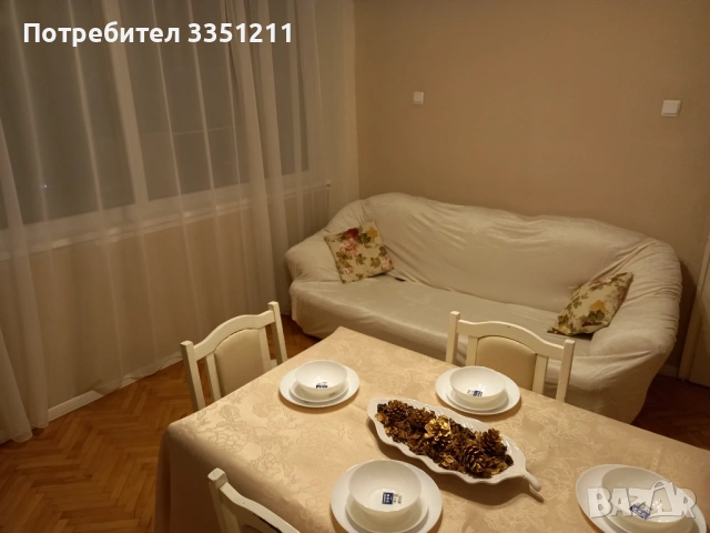 ДАВАМ ПОД НАЕМ ТРИСТАЕН НАПЪЛНО ОБЗАВЕДЕН И ОБОРУДВАН АПАРТАМЕНТ В ИДЕАЛЕН  ЦЕНТЪР НА ГРАД ДОБРИЧ, снимка 2 - Апартаменти - 54406756