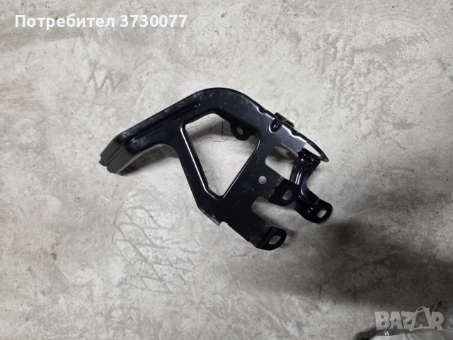 BMW F10 F11 държач ляв калник, снимка 2 - Части - 54877449