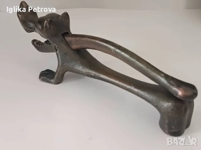 Винтидж орехотрошачка , снимка 15 - Антикварни и старинни предмети - 55597521