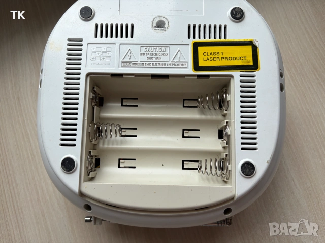 Продавам aудио микросистема Blaupunkt Boombox BB5WH с проблеми, снимка 6 - Радиокасетофони, транзистори - 55125561