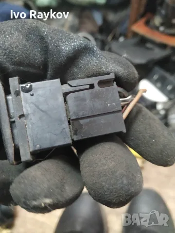Бутон за ел.стъкла от Vw Polo mk3 , Vw Passat B3 , Seat , снимка 2 - Части - 55658204