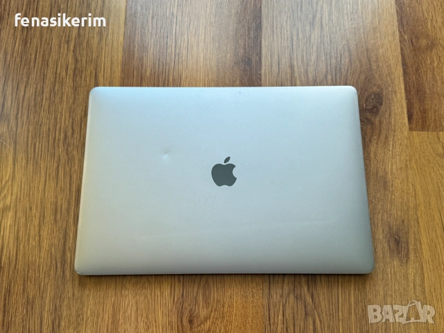 15.4' Core i7 Apple MacBook Pro Late 2016 SG TouchBar 16GB RAM/512GB SSD/Radeon Pro 460 4GB/Бат 4ч, снимка 2 - Лаптопи за работа - 50420967