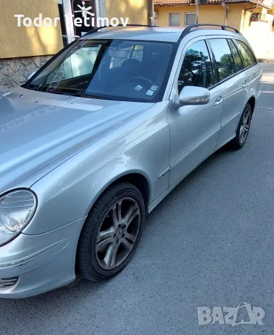 Mercedes E280 4matic, снимка 3 - Автомобили и джипове - 55460082