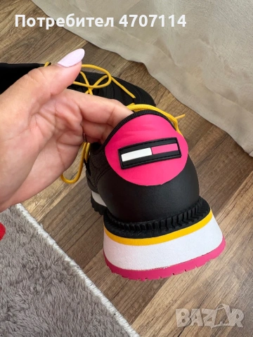 Обувки на марката Tommy Hilfiger, снимка 3 - Дамски ежедневни обувки - 54295328