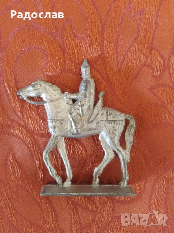 Стара руска фигурка оловен войник 
